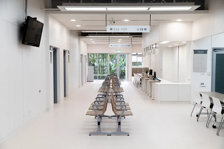 《衛生所再設計》計畫，以新北市汐止區衛生所及鶯歌區衛生所為示範點，進行公衛服務。文化局提供