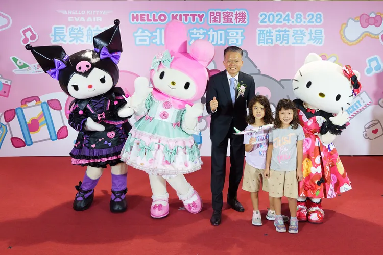 長榮航空總經理孫嘉明出席「閨蜜機」首航活動。長榮航提供