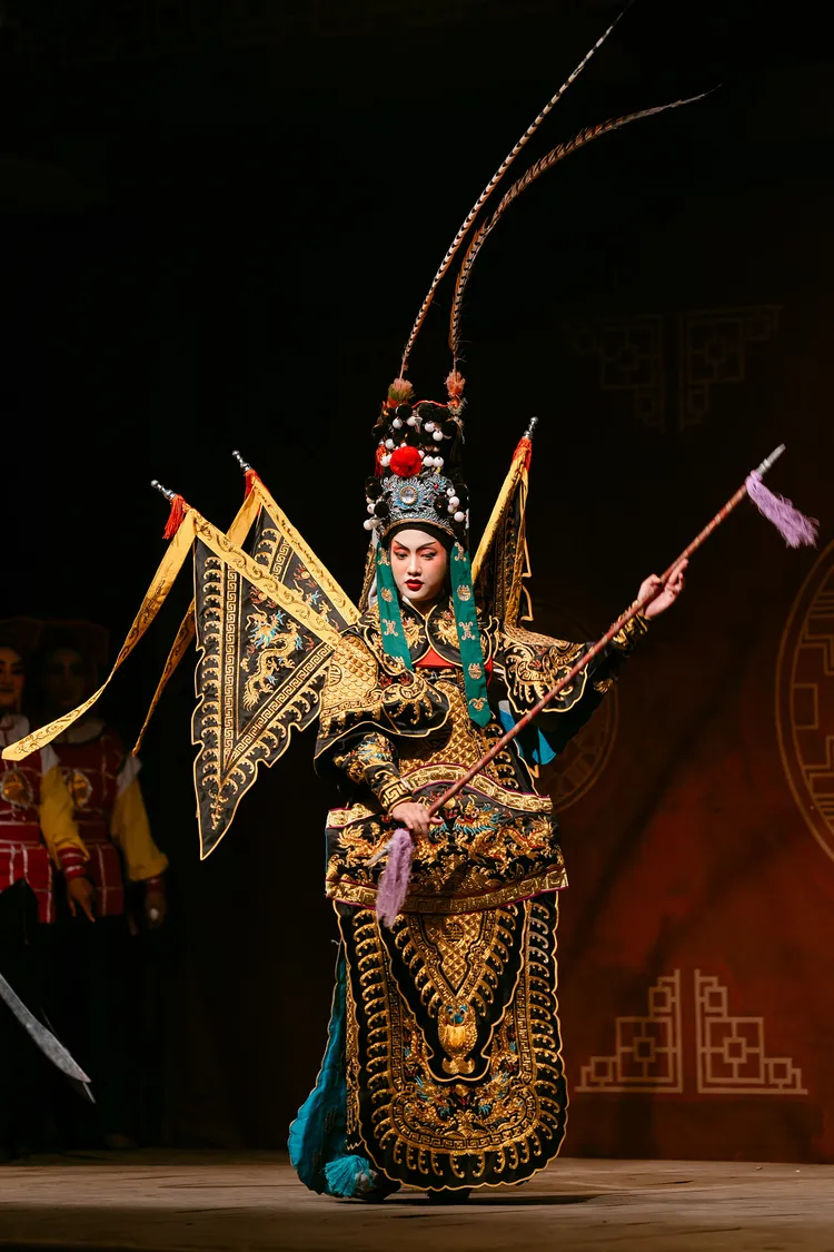 Freen飾演戲曲演員。采昌國際提供