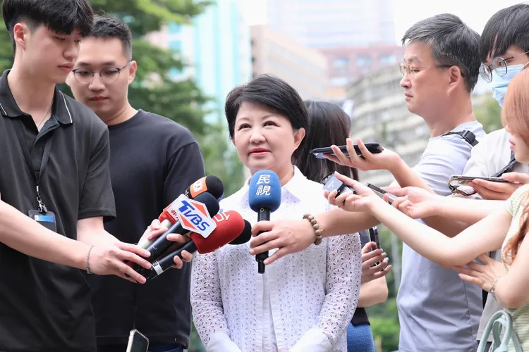 台中市長盧秀燕出席行政院會。市府提供