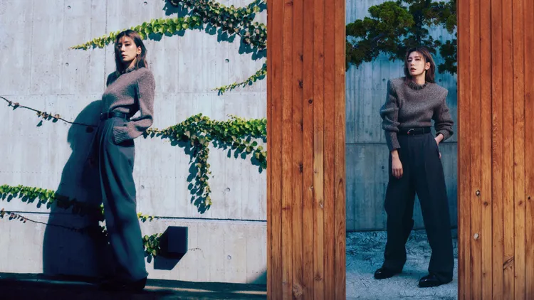 賈靜雯搭配BV黑淺色毛衣、鐵灰色長褲、動物裝式皮帶、切爾西靴、純銀鍍金裝飾項鍊。《Marie Claire Taiwan美麗佳人國際中文版》提供