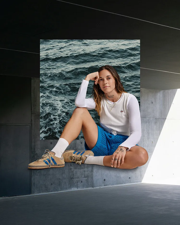 聯名新品以清爽藍色調呈現。品牌提供