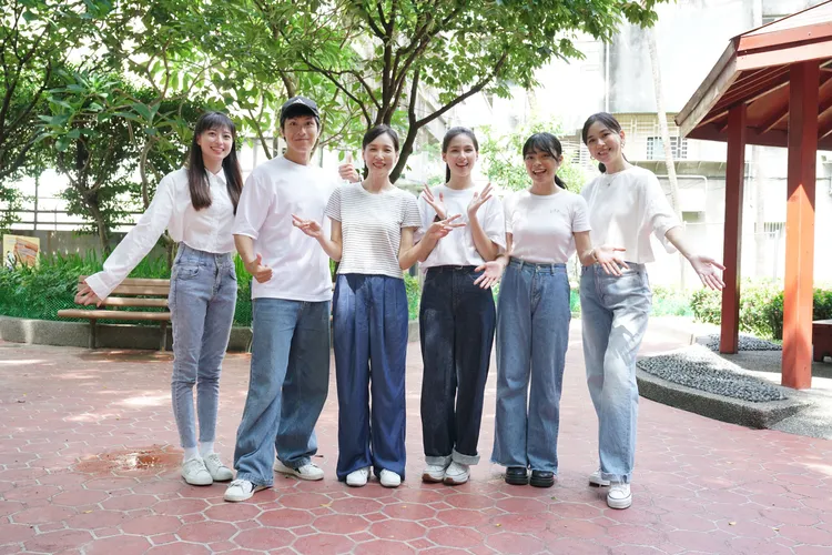 林巧媛（左起）、林孫煜豪、張本渝、林亭莉、李夢苡。