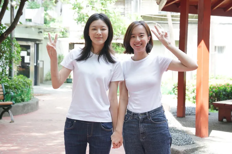 宸頤（左）、徐愷伶。大愛提供