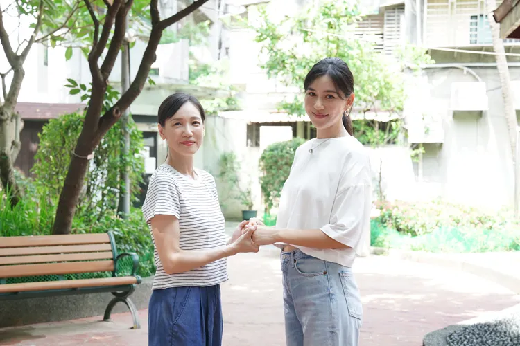 張本渝（左）、張家慧。大愛提供