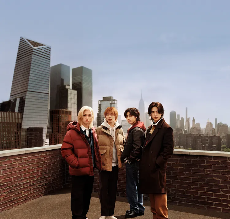 Stray Kids拍攝TOMMY HILFIGER 2024年秋季系列廣告。品牌提供