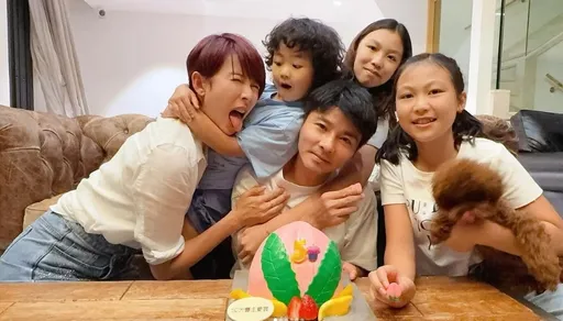 蔡少芬全家出游弄丢2次大女儿 网骂「太粗心了」