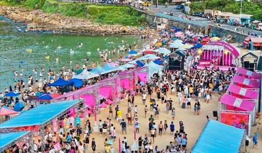 360秒煙火點亮基隆西岸　大武崙沙灘暑假嗨翻天