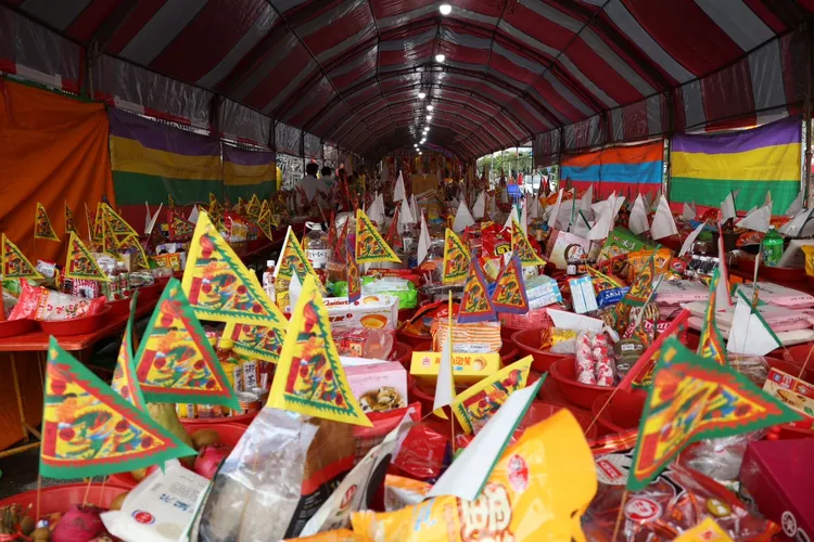 屏東首次辦理寵物普渡。鍾佳濱服務處提供