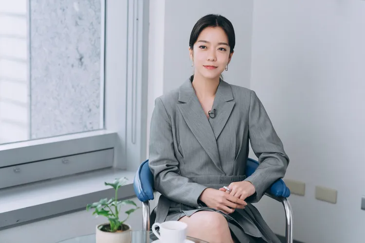 李霈瑜在《妳是我的姐妹》裡是全方位優秀的人生勝利組。八大提供