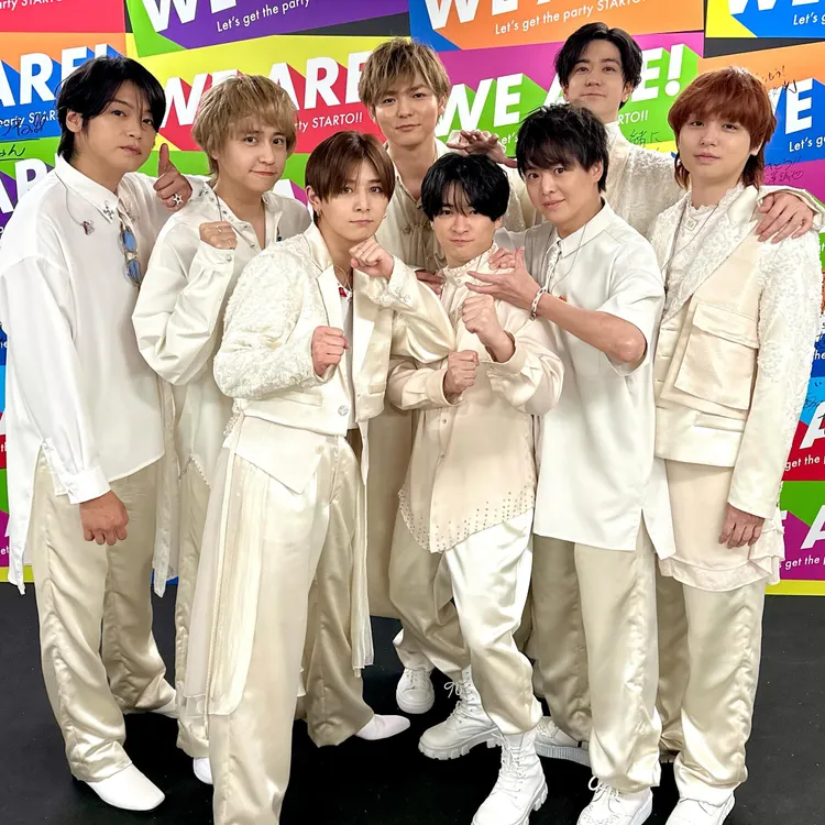 「Hey! Say! JUMP」已誕生兩位人夫，包括八乙女光（左二）、有岡大貴（右三）。翻攝heysayjump_official IG