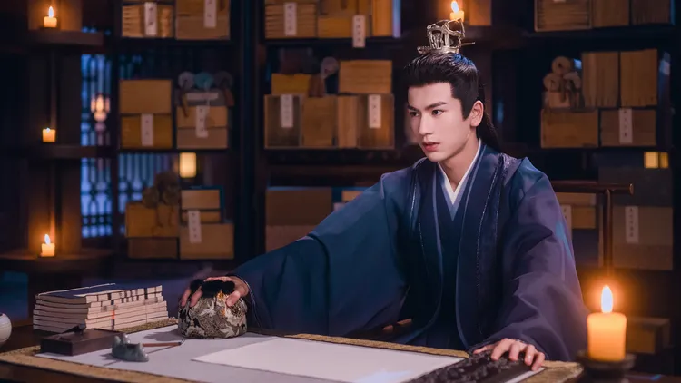 張凌赫深邃的五官曾被說撞臉「天王級男神」。中天娛樂台提供