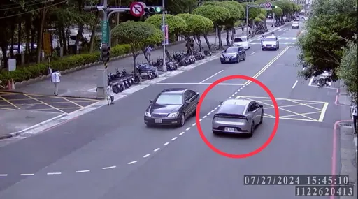 大啖1100元壽司後開溜 警追「霸王餐惡徒」車藏10面假車牌