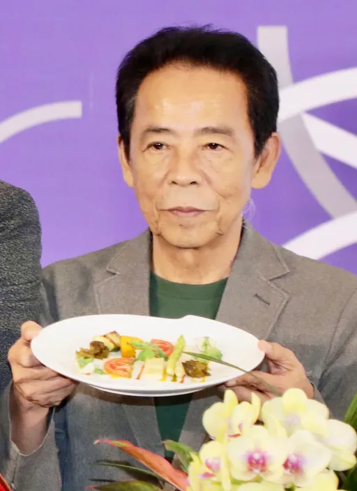 國策顧問名單驚見台南賣藥電台主持人「志明」!黑歷史遭起底