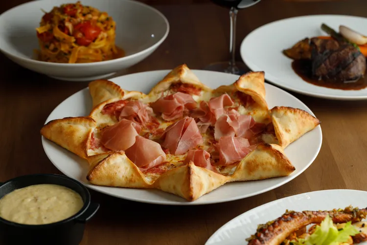 造型超特別的披薩，來這裡絕對要點點看！