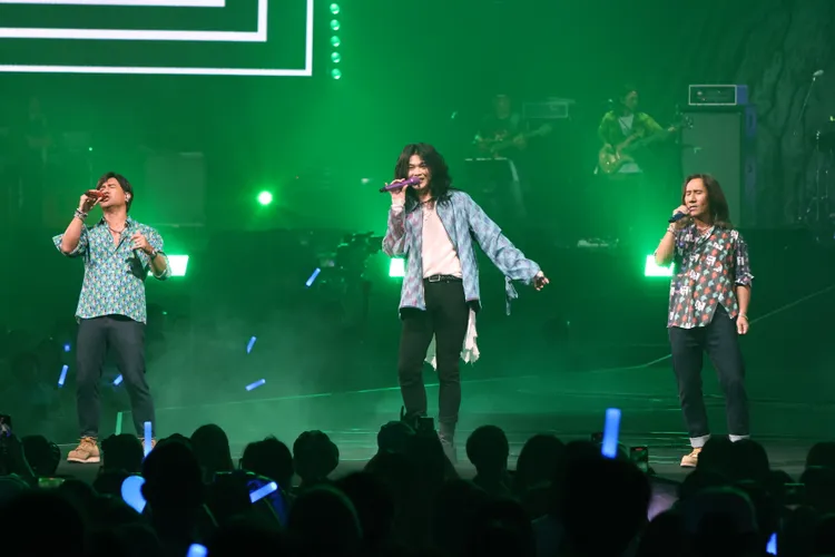 動力火車驚喜邀來麋先生合唱。娛樂中心攝