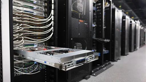 輝達Blackwell GPU首次測試亮相 在Llama 2 70B推論效能提高4倍