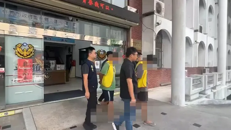 毒犯移送。桃園市警局提供