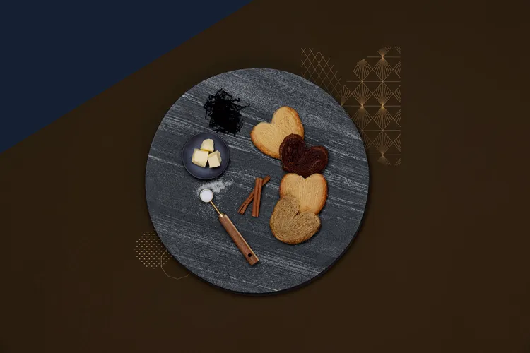 小草作 x 法朋烘焙甜點坊的聯名禮盒，將品味、時尚與文化完美結合，帶來一場極致的感官盛宴。業者提供