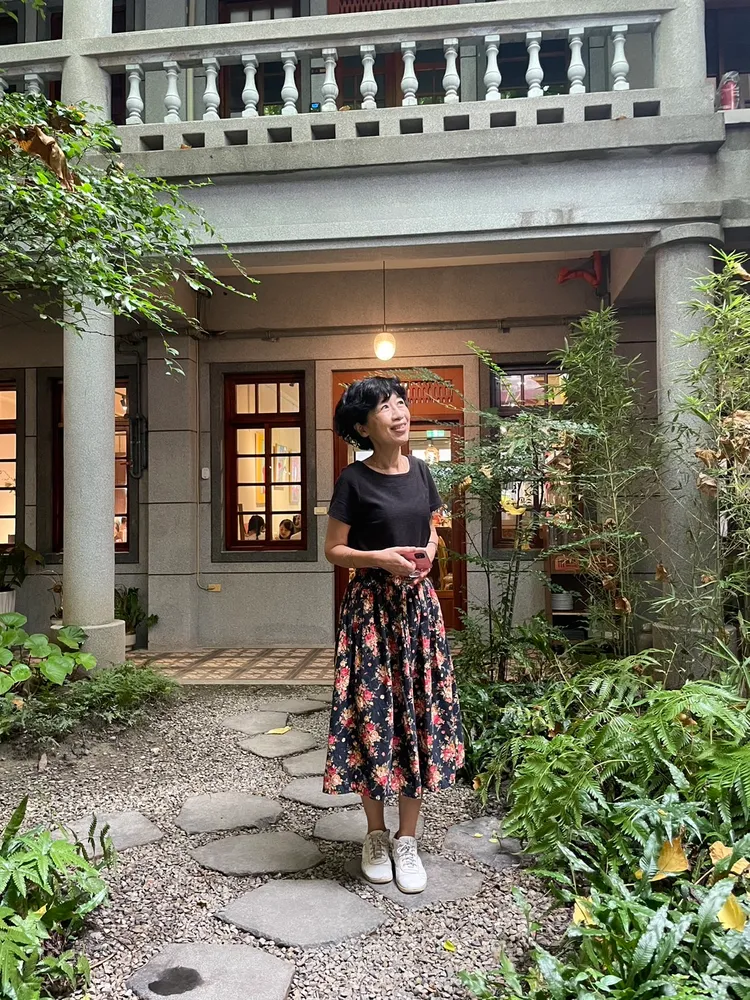 陳佩琪生日前夕請假，被陳智菡載去大稻埕網美咖啡店吃早午餐。翻攝陳佩琪臉書