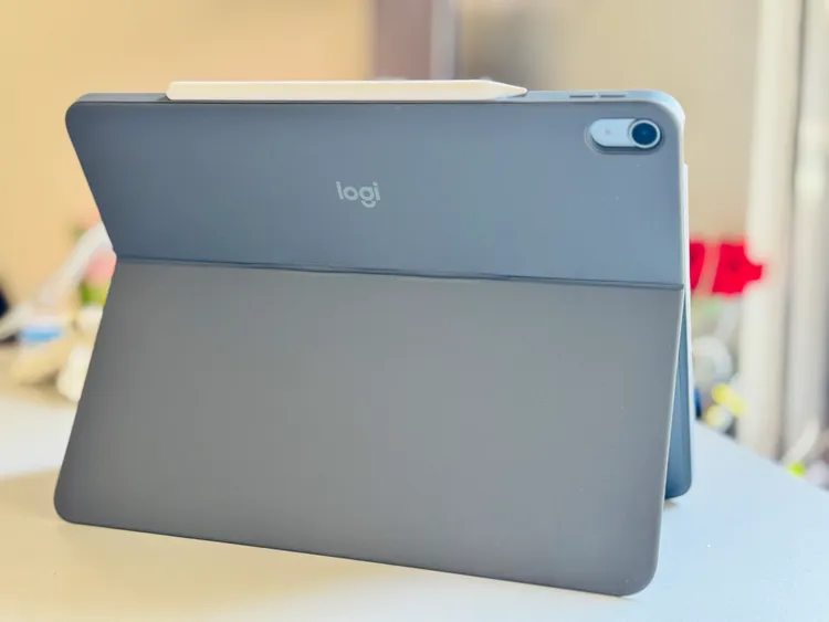 Combo Touch提供10-60度的開闔角度。趙筱文 攝。