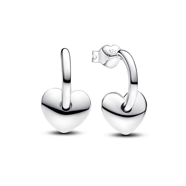 PANDORA愛心開圈耳環，2480元。品牌提供