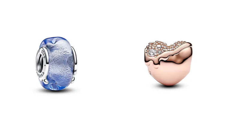 PANDORA蔚藍波浪Murano琉璃串飾（左）1580元、璀璨融化愛心串飾（右）2480元。品牌提供