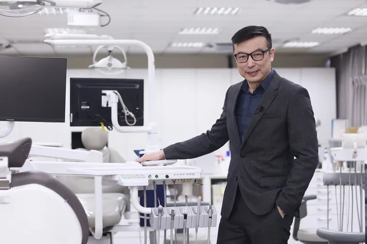 林煒透露下階段會將VR應用在牙醫相關培訓課程中。彭欣偉攝