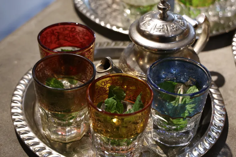 現場特別摩洛哥傳統薄荷茶迎賓。品牌提供