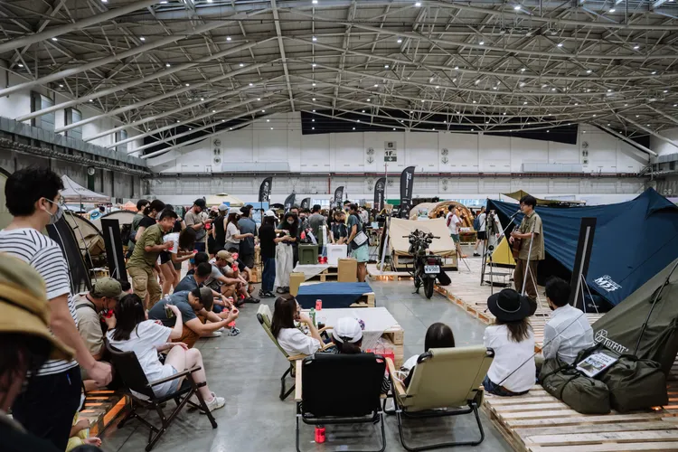 凹逗咖必逛的「戶外品牌博覽會」。業者提供