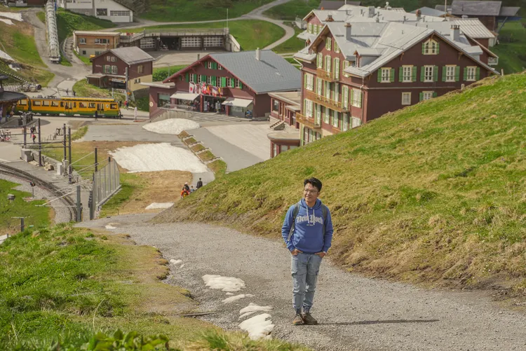 小夏戴克站附近是《愛的迫降》的取景地。田欣雲攝影