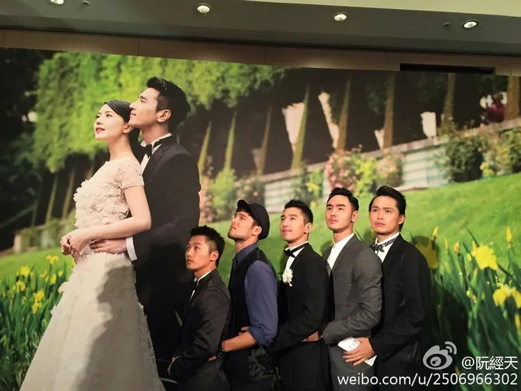 黃鐙輝（右起）、阮經天、趙又廷、鳳小岳和蔡昌憲因電影結緣。翻攝阮經天微博