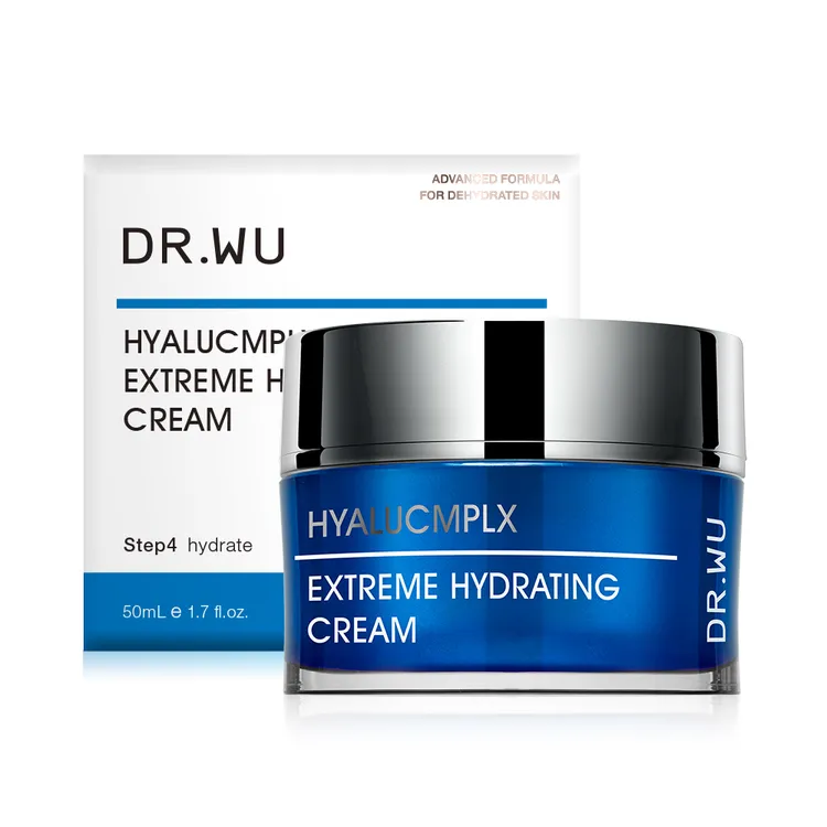 Dr.Wu期間限定玻尿酸保濕三大明星重量組，包含500ml化妝水、101ml精華液、200ml精華乳，4980元。品牌提供
