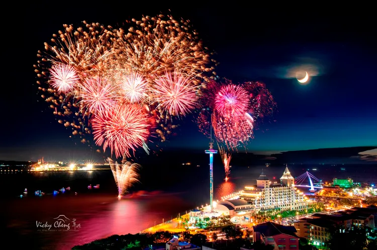 淡水福容煙火外觀。業者提供