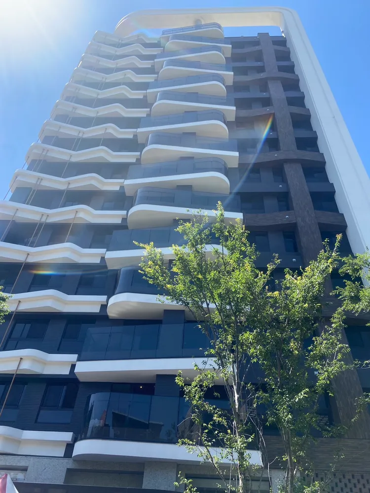 中麗碧波共52戶住家、3個店面。陳揚盛攝