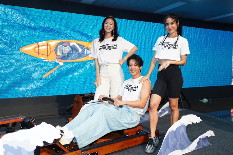 鍾瑶（左起）、胡宇威、雷艾美現場健身。彭欣偉攝