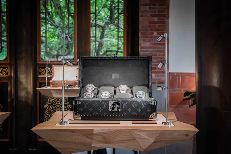 LV頂級珠寶展高級藝術腕錶展區。品牌提供