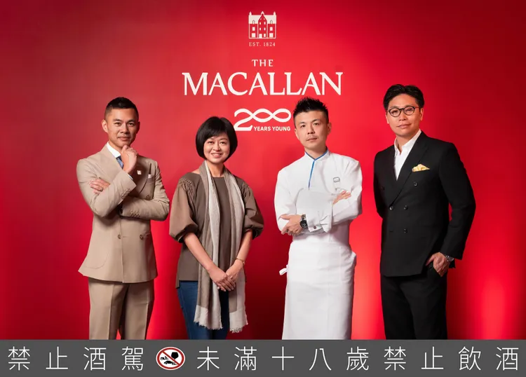 麥卡倫攜手飲食作家葉怡蘭(左2)、侍酒師何信緯(右1)及Restaurant A主廚黃以倫(右2)，開啟「麥卡倫 · 新餐桌」的漫漫對談，冀以餐酒搭配實現五感之最，帶來劃時代的餐搭饗宴。業者提供