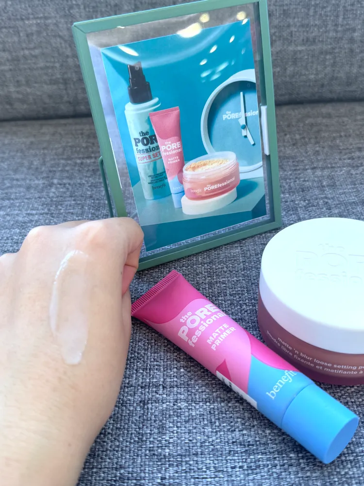 柔焦特霧毛孔隱形露質地水潤輕盈。張家玲攝