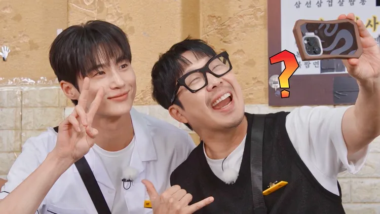 哈哈（右）為幫老婆追星，使出渾身解術。中天綜合台提供