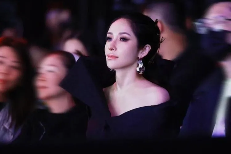 蕭亞軒下個月將在北醫4度動刀。翻攝蕭亞軒IG