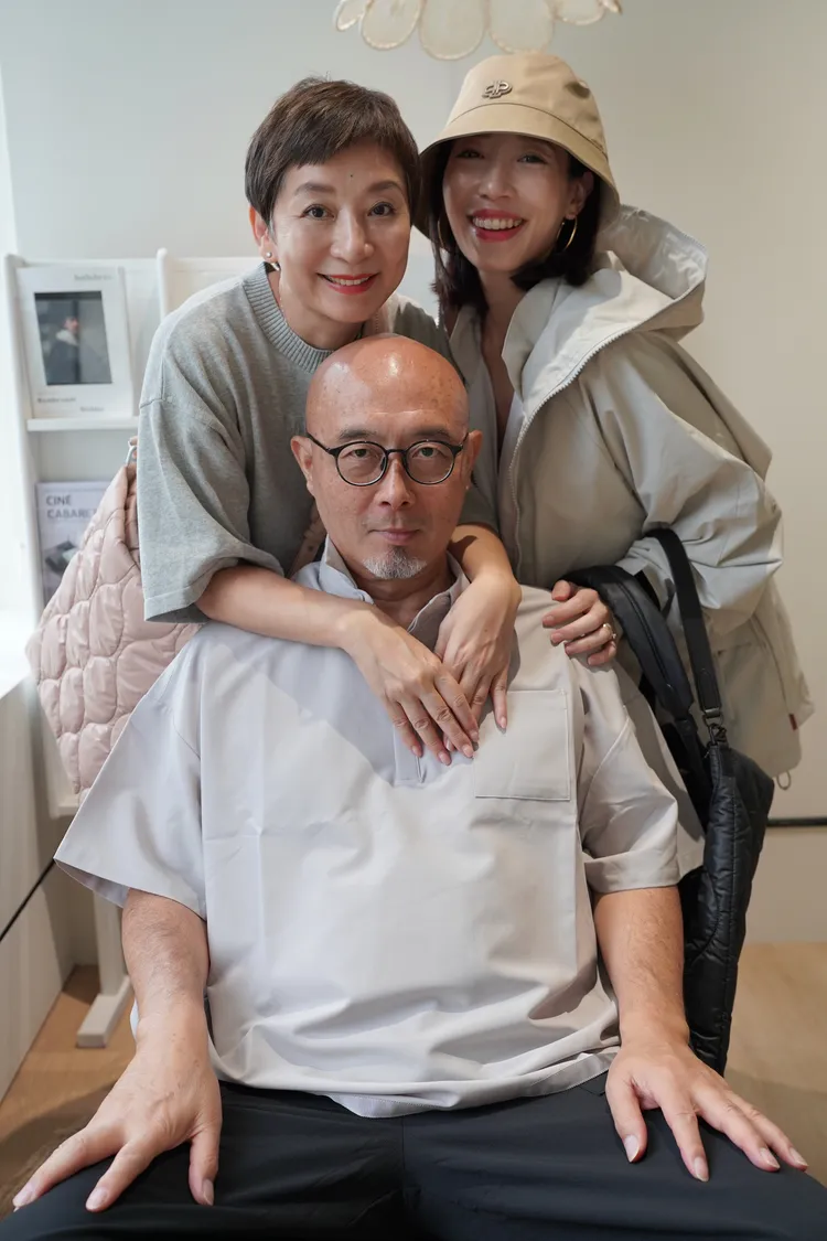 YCC（左）與「漂亮阿嬤」、「光頭阿公」換上PEDRO單品。品牌提供