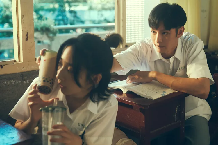 曹佑寧和李沐曖昧。百薇國際娛樂提供