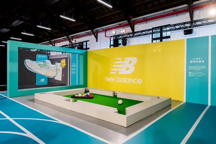 撞球放大成足球大小的「趣味足撞球」。品牌提供