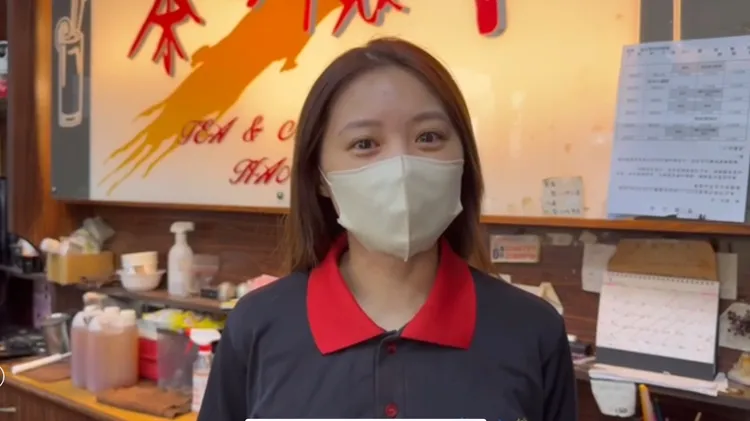 該分店林姓女店長出面回應，指出網路都是不實指控，全店員工「氣炸」，希望揪出造謠者。民眾提供