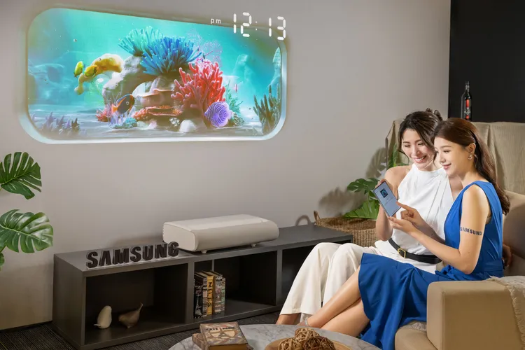 三星2024 The Premiere超短焦雷射4K智慧投影機，建議售價209,900元。