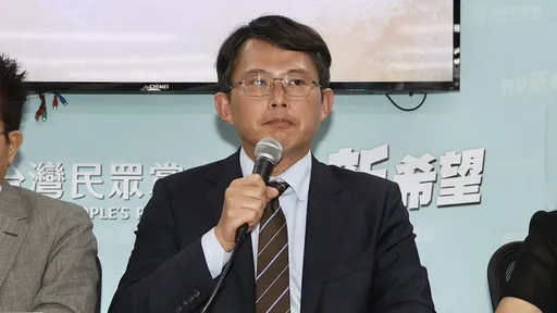 民眾黨質問檢調「她來回答」 黃智賢:你黃國昌良心被狗吃了?