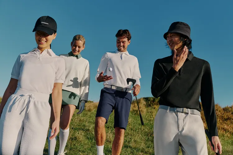 lululemon高爾夫球裝備系列旨在讓選手展現最佳揮桿狀態。品牌提供