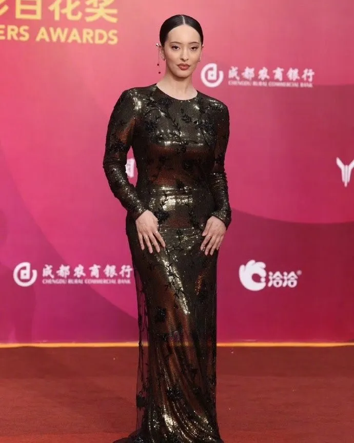 凡希亞也受邀出席。翻攝ba哥專用微博