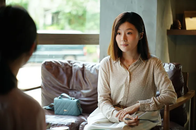 楊小黎在劇中是溫柔而堅定的存在。公視台語台、華視提供